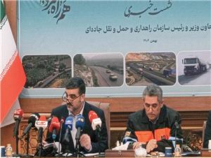 یکهزار و 358 پروژه در حوزه راهداری آماده افتتاح است/ روزانه 100 هزار تن کالای اساسی از بنادر کشور حمل میشود