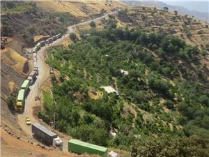 ناظر گمرکات استان و مدير کل گمرک کرمانشاه : بيش از 316 هزار دستگاه کاميون حامل کالاهاي صادراتي در گمرکات مرزي استان کرمانشاه تردد کردند