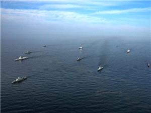 همزمان با مذاکرات هستهای؛ رزمایش مشترک ایران و روسیه در دریای عمان آغاز میشود