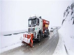 22 کيلومتر از محورهاي مواصلاتي آذربايجانغربي برفروبي شد