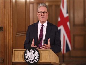 نخست وزير انگليس پس از جنجال اپستين عذرخواهي کرد