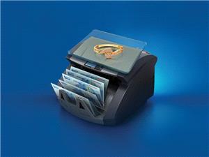 بهره مندي بيش از 184 هزار نفر از تسهيلات بانک کارگشايي در 10 ماه ابتداي سال / اقشار محروم و نيازمند زير چتر حمايتي بانک کارگشايي