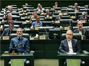 مقاومت حداکثري مردم، آمريکا را پشت ميز مذاکره کشاند