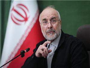 مردم مهمترين مؤلفه قدرت انقلاب اسلامي هستند/ گرهگشايي از زندگي مردم پاسخ به جنگ اقتصادي و گرهگشايي از ذهن مردم، پاسخ به جنگ شناختي است/ دهه فجر فرصتي مهم براي باز تبيين چرايي انقلاب اسلامي است