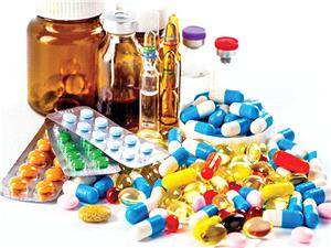 وزیر بهداشت: ارز ترجیحی دارو ادامه دارد