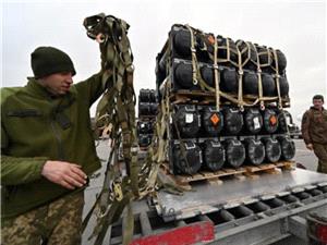 انگلیس بسته فوری پدافند هوایی به اوکراین ارسال میکند