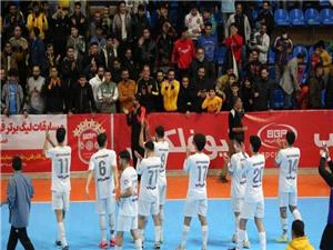 دورخیز گیتیپسند برای قهرمانی با شکست مس سونگون