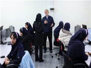 رئيسجمهور از مدرسه تمامهوشمند فرزانگان شهريار بازديد کرد