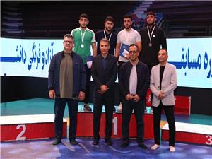 قهرمانان پنج وزن اول کشتی آزاد و فرنگی مشخص شدند