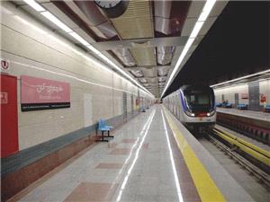 کاهش سرفاصله حرکت به 10 دقيقه با بازآرايي هدفمند ناوگان در خط 6 مترو