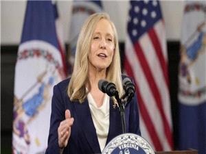 فرماندار ويرجينيا: آمريکاييها هزينه سياستهاي ترامپ را ميپردازند